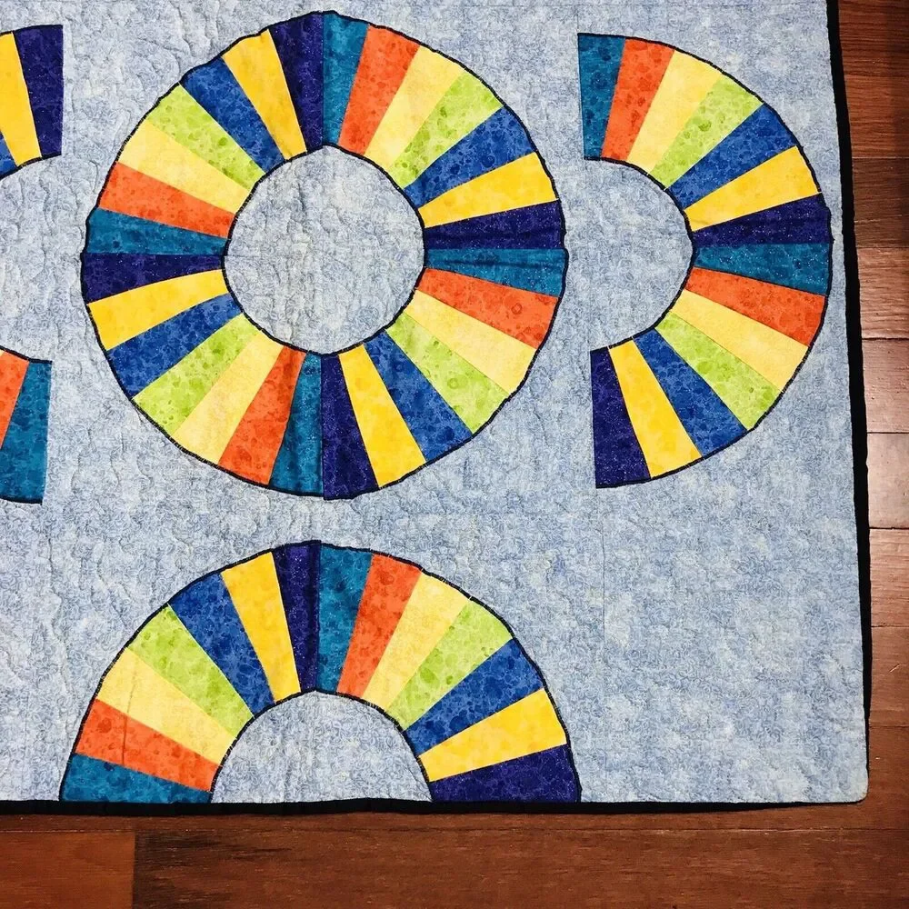 Handmade Amish Dancing Fans Lap Quilt Hand Pieced, Machine Quilted Bright 27x27